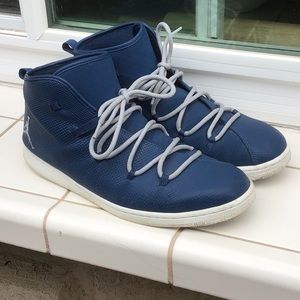 Air Jordan size 13 used. Jordan Galaxy